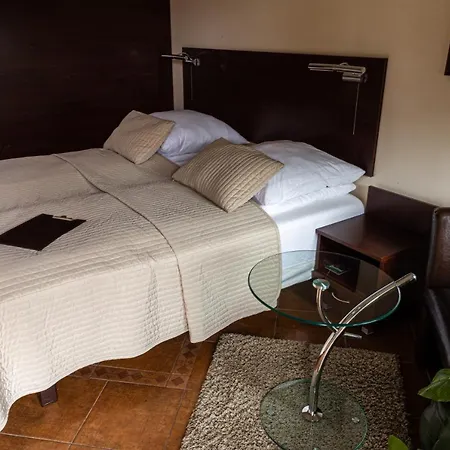 Motel Wok 2*
