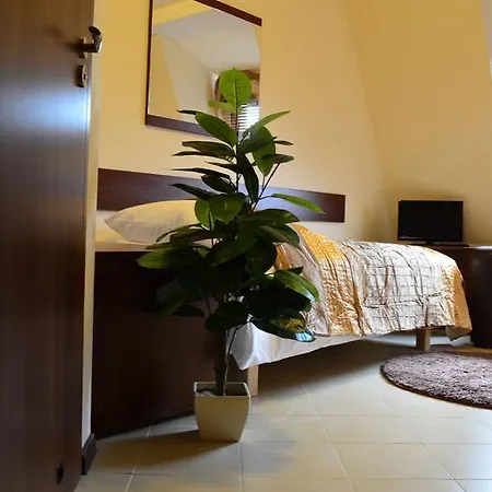 Motel Wok 2*