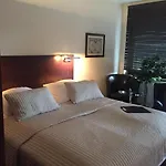 Wok Motel